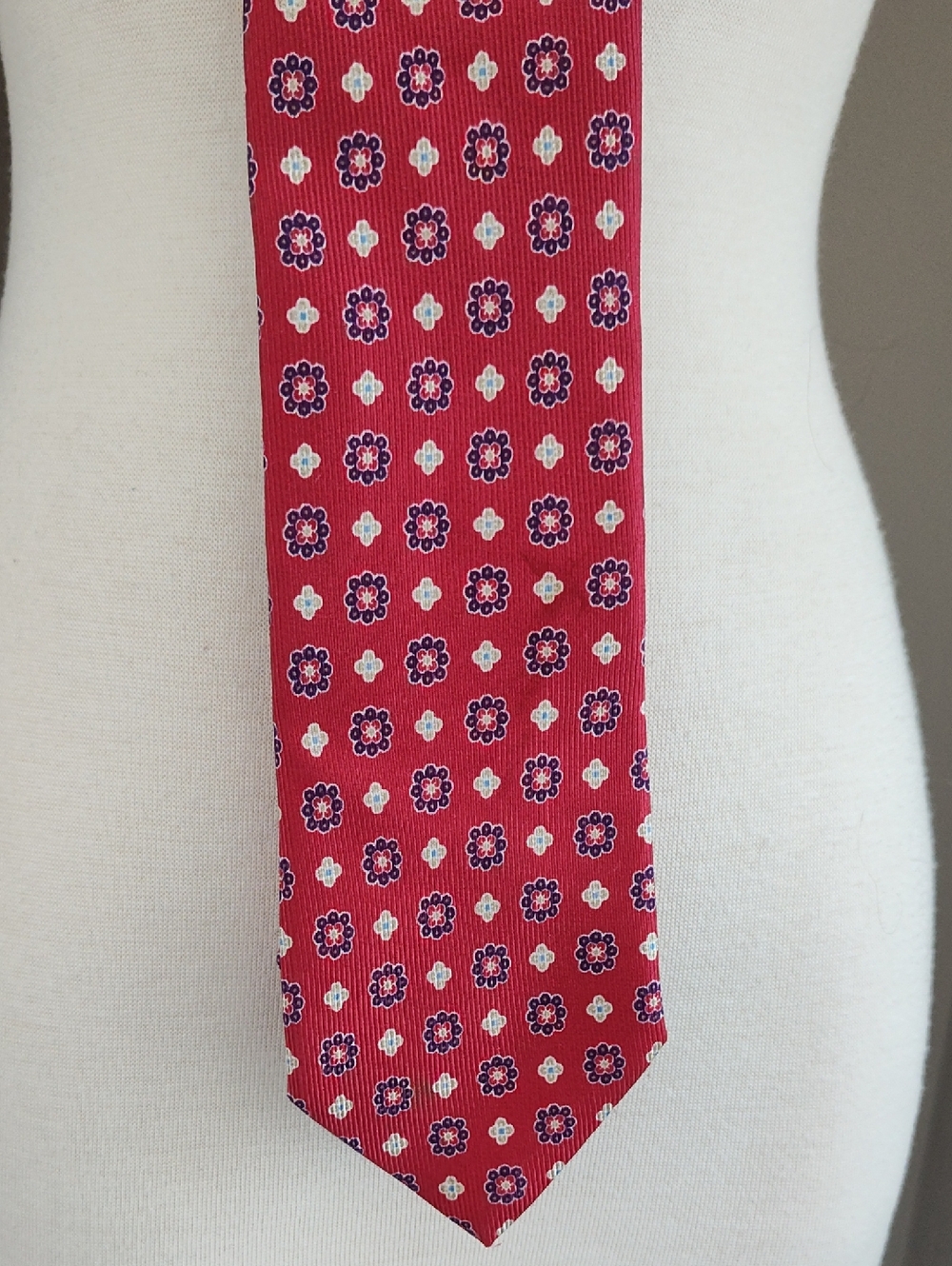 Peter Millar Men's Italian Silk Dark Pink Floral Medallion Pattern Tie